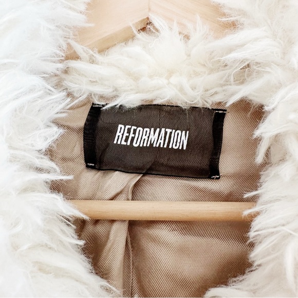 Reformation Teddy Faux Fur Jacket / White Fuzzy Coat - Picture 3 of 10
